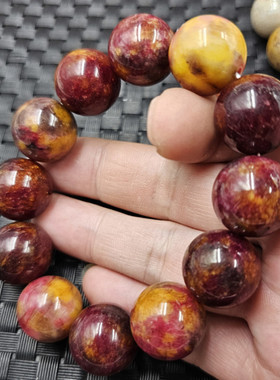 石榴红圆珠玉手链桃花玉20毫米