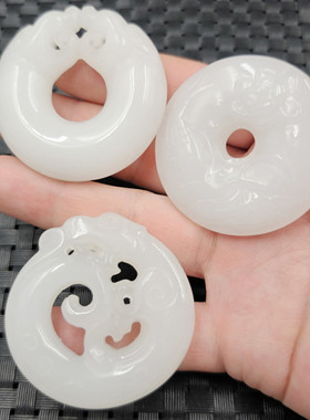 新疆和田白玉生肖龙玉石挂件