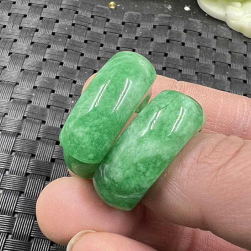 玉石戒指翠玉干青马鞍戒指祖母绿马鞍戒指平安牌戒指玉手饰指环