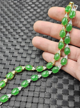 碧绿色蛋面玉石手链菠菜绿阳绿