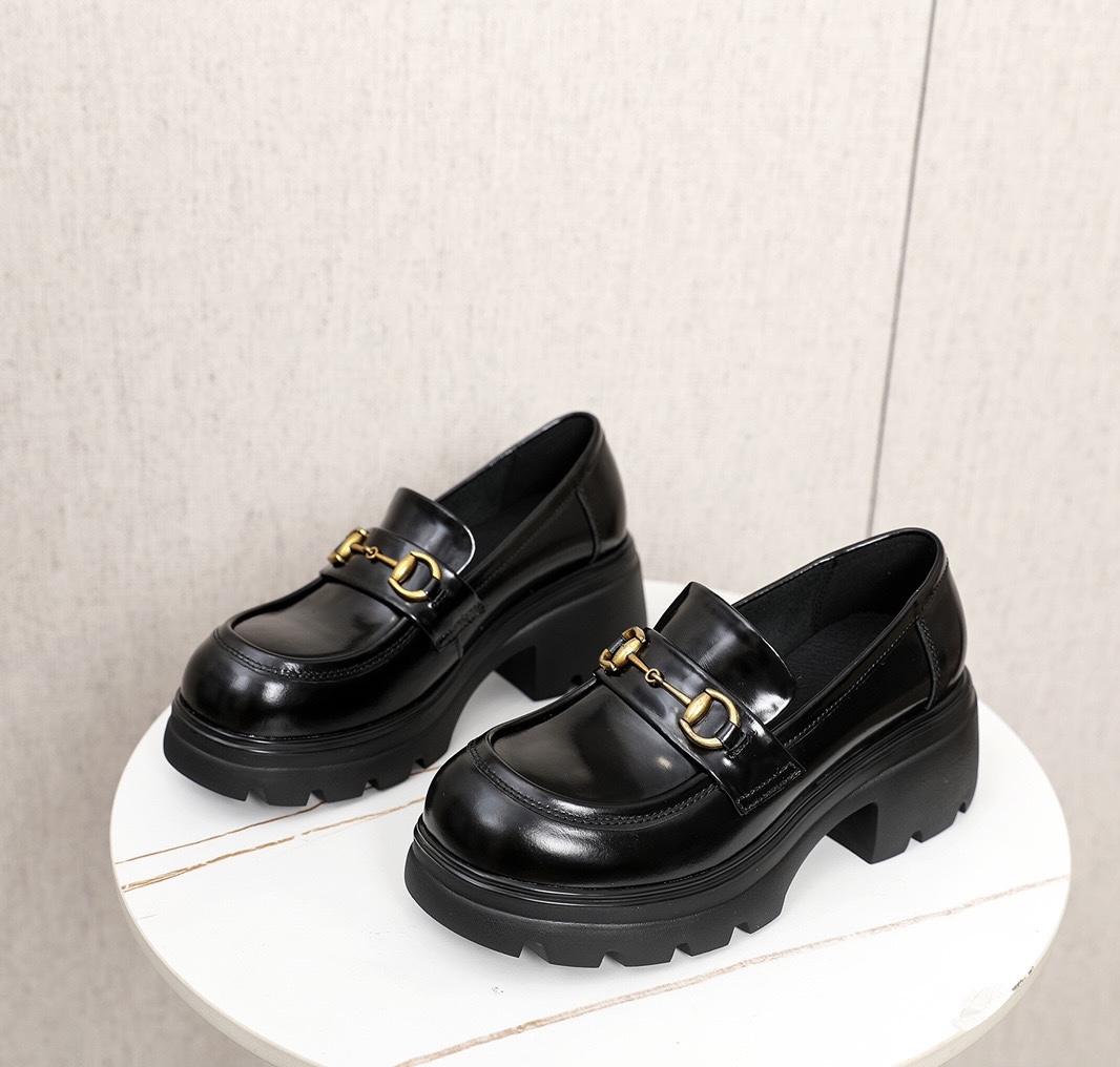 欧洲站女鞋2025新款透气百搭休闲皮鞋女士厚底增高休闲豆豆鞋