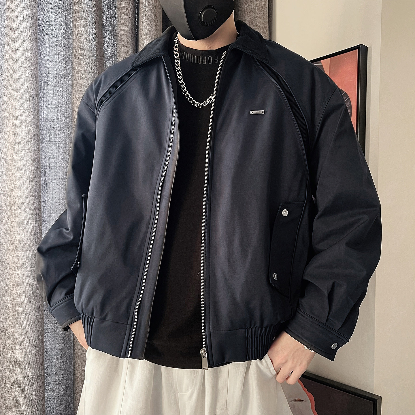Y121-P158-控208-M-3XL-聚酯纤维 结构镶织带棉衣图片