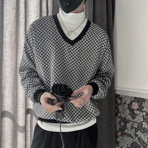 WY133-P68 控98 秋季卫衣男宽松套头长袖休闲格子衫鸡心领卫衣图片