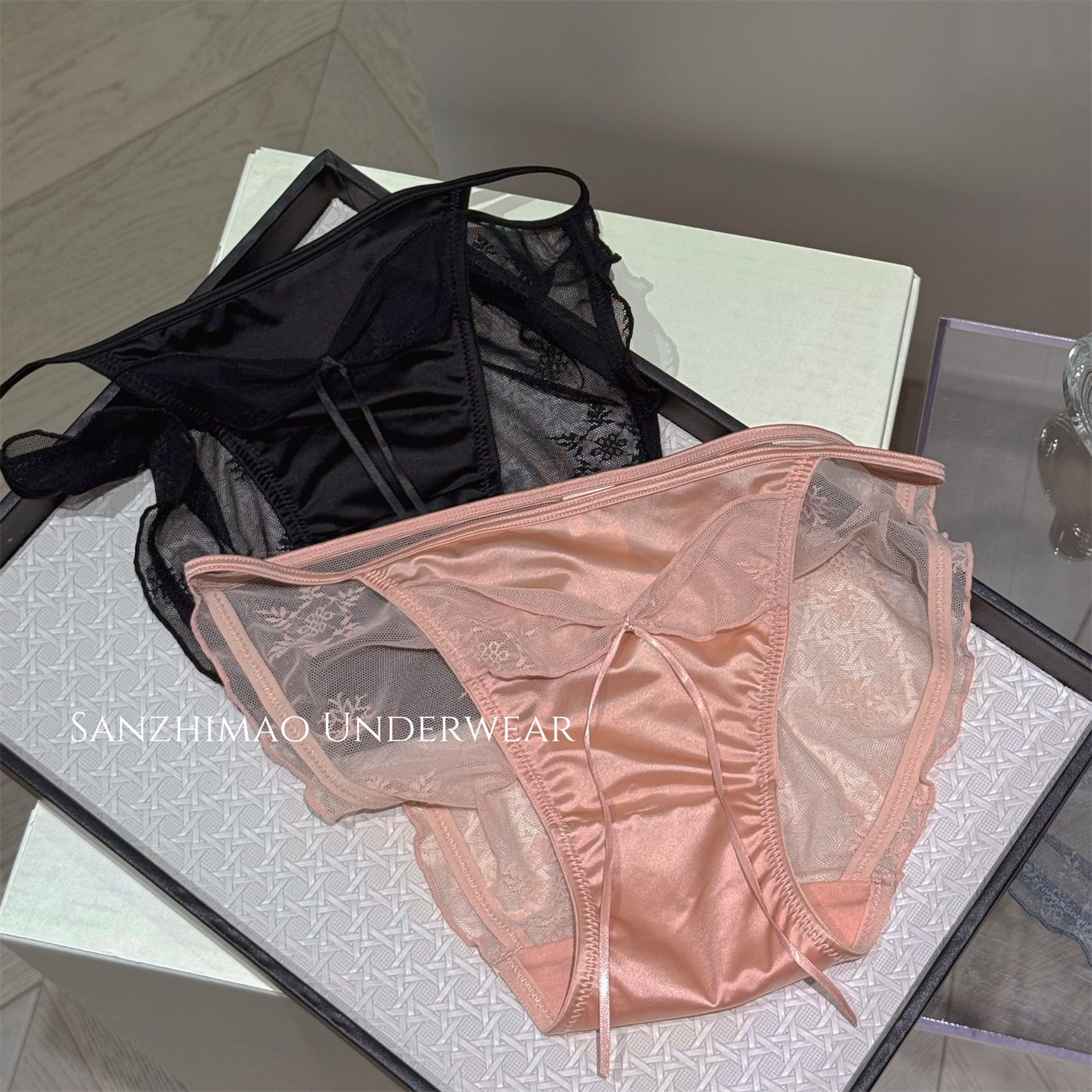 法式优雅缎面高叉蕾丝网纱三角裤