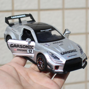 R35合金车模型声光回力漂移摆件汽车模型礼物 32日产NissanGTR