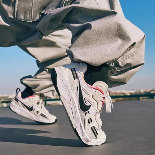 NIKE耐克 JAM TRAIN男女运动休闲低帮轻便透气跑步鞋 FZ8966-100