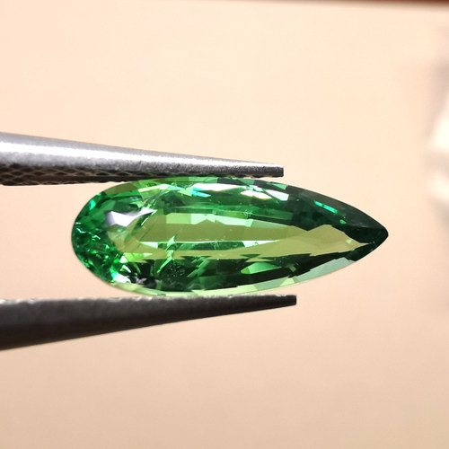 【精品裸石】2.55克拉 翠绿色 水滴形 沙弗莱 石榴石 戒面 吊坠