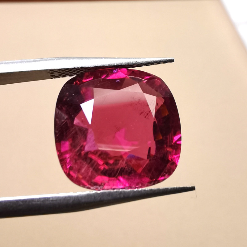 【精品裸石】14.32克拉 紫红  Rubellite 天然红宝碧玺*国检证书