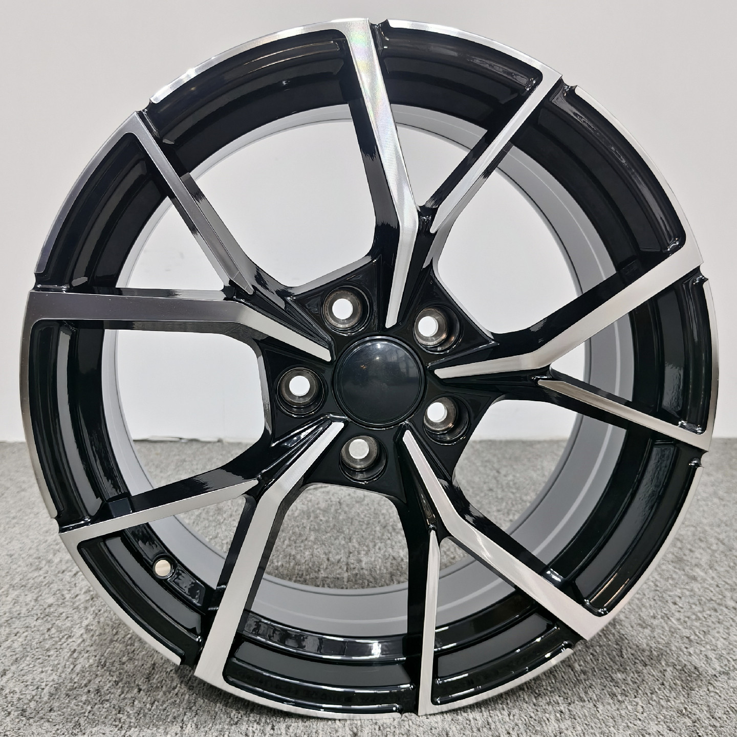 适用于17寸18寸19寸大众帕萨特速腾高尔夫6宝来朗逸迈腾轮毂H3112