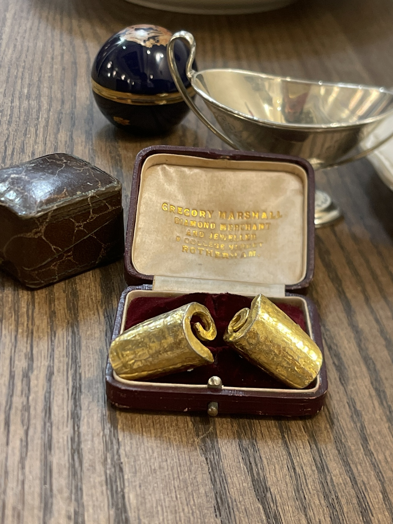 法国设计素金锤纹肉桂卷卷抽象艺术设计款银通体925银鎏金耳扣