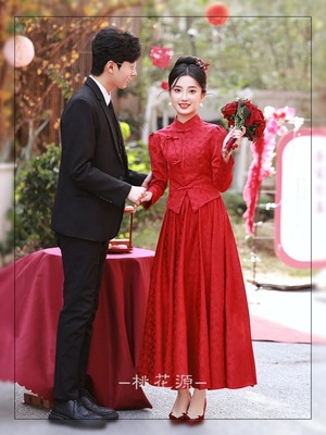 酒红色新中式改良旗袍长袖