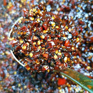 云南木姜子酱山胡椒酱特辣德宏特产山苍籽无油火烧辣椒酱碳烤蘸料