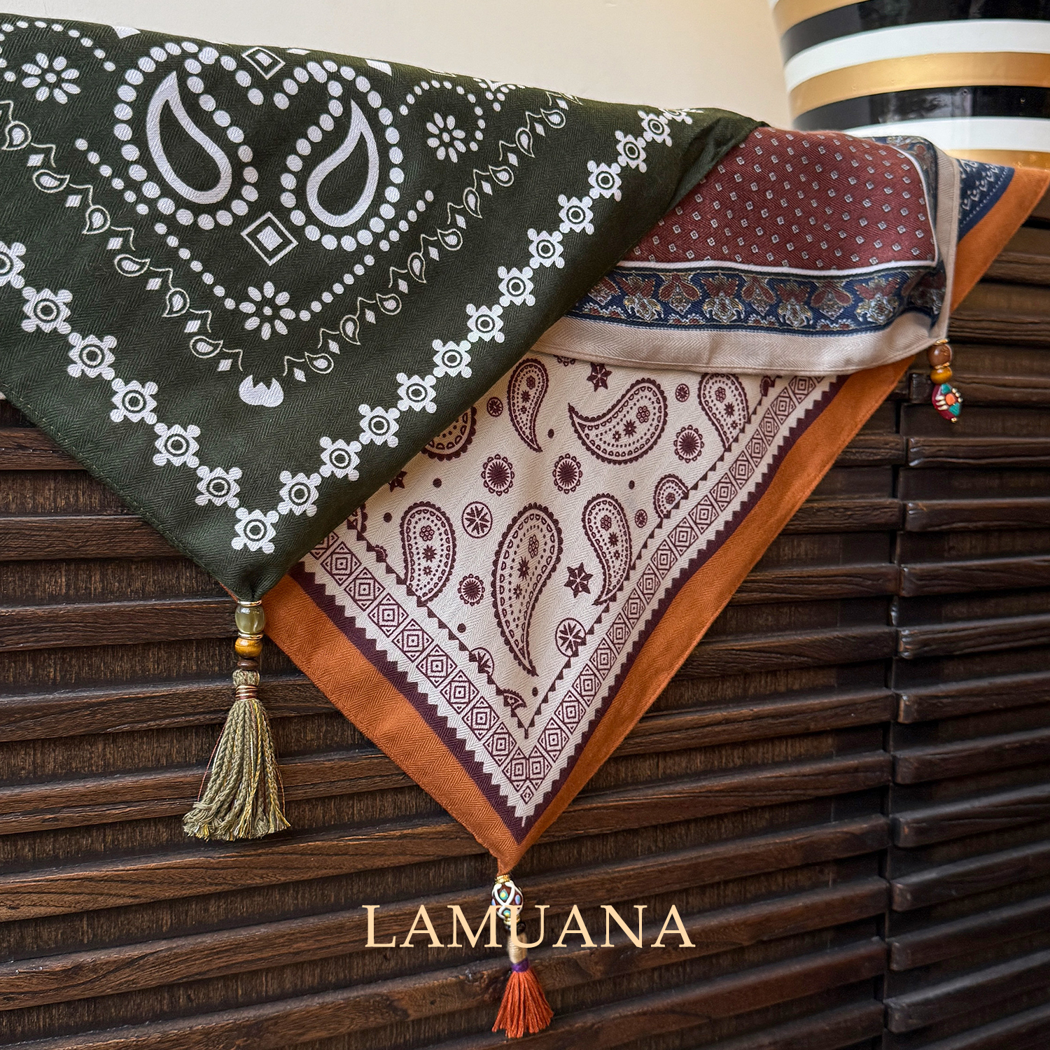 LAMUANA复古印花流苏围巾小众设计高级感感丝巾方巾多种戴法94300
