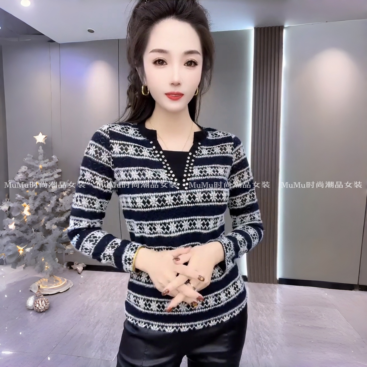 软糯水貂绒上衣长袖V领修身打底