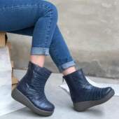 一席之地2020新款 女靴 休闲真皮舒适大码 断码 特价