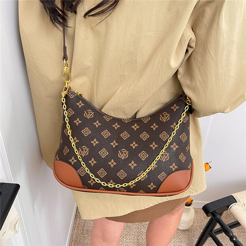 跨境热销女包感链条单肩包2026新款印花牛角包大容量斜挎包,箱包皮具/热销女包/男包,通用款女包,淘宝优惠券,粉丝福利购,淘宝优惠卷