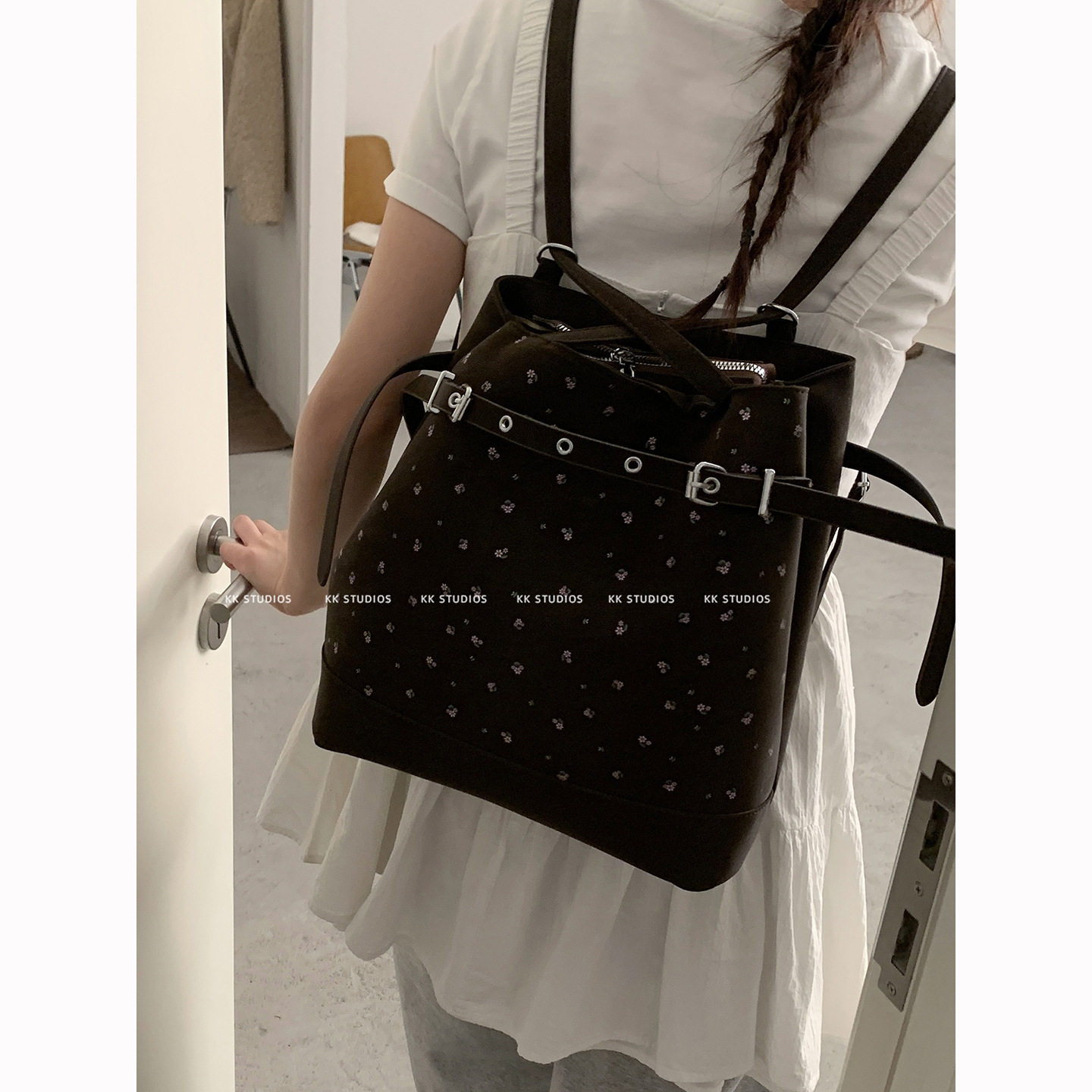 复古感大容量腋下包包女2026春季新款水桶包多功能单肩双肩包,箱包皮具/热销女包/男包,水桶包,淘宝优惠券,粉丝福利购,淘宝优惠卷