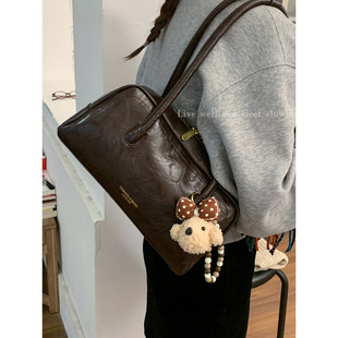 跨境复古质感枕头包女士包包2025新款 大容量腋下包百搭通勤单肩包