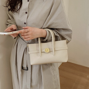 复古感女士手提包2025新款 简约通勤包百搭单肩斜挎包