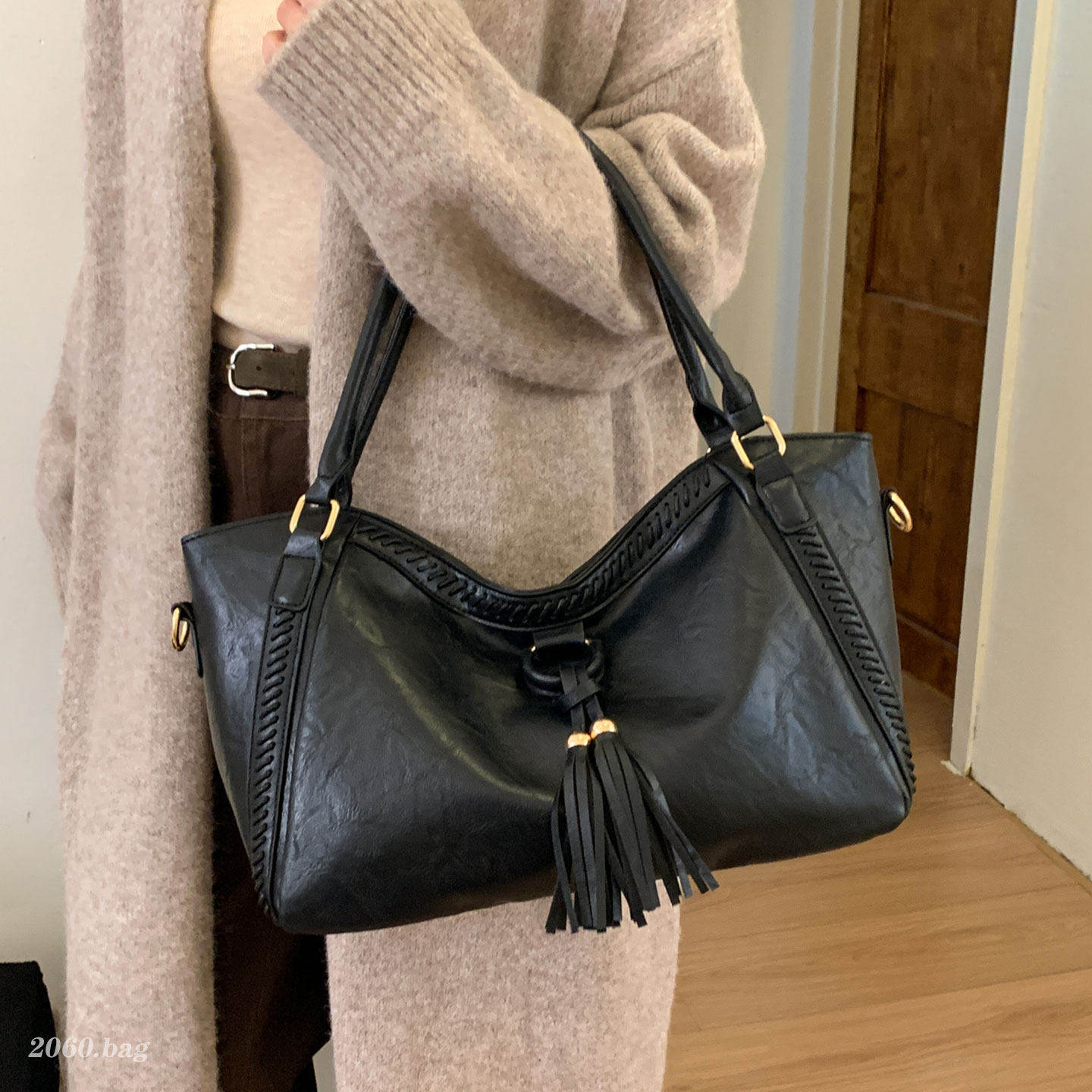 大容量休闲上班通勤托特包2025新款时尚潮气质感单肩斜挎包,箱包皮具/热销女包/男包,通用款女包,淘宝优惠券,粉丝福利购,淘宝优惠卷