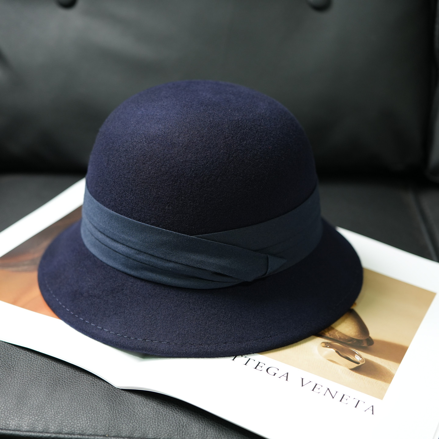 赫本风显白藏蓝色羊毛呢盆帽女秋冬百搭钟型渔夫帽时尚保暖小礼帽,服饰配件/皮带/帽子/围巾,帽子,淘宝优惠券,粉丝福利购,淘宝优惠卷