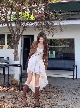 法国Fad Cardin设计感小众不规则白色吊带连衣裙度假风胖mm套装裙