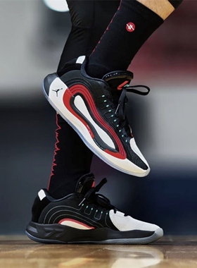 耐克JORDAN LUKA 4 PF Nike男子东契奇4实战耐磨篮球鞋HF0824-001