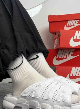 NIKE/耐克 AIR MORE UPTEMPO SLIDE 男子一字厚底拖鞋 FD9883-101