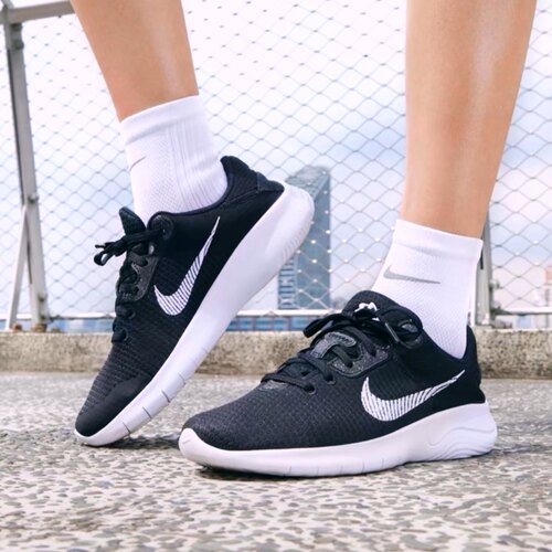 Nike/耐克轻便跑步鞋透气