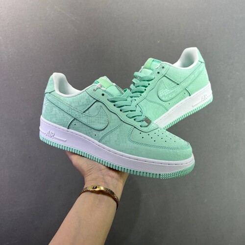 Nike/耐克车缝线系带蓝球鞋低帮