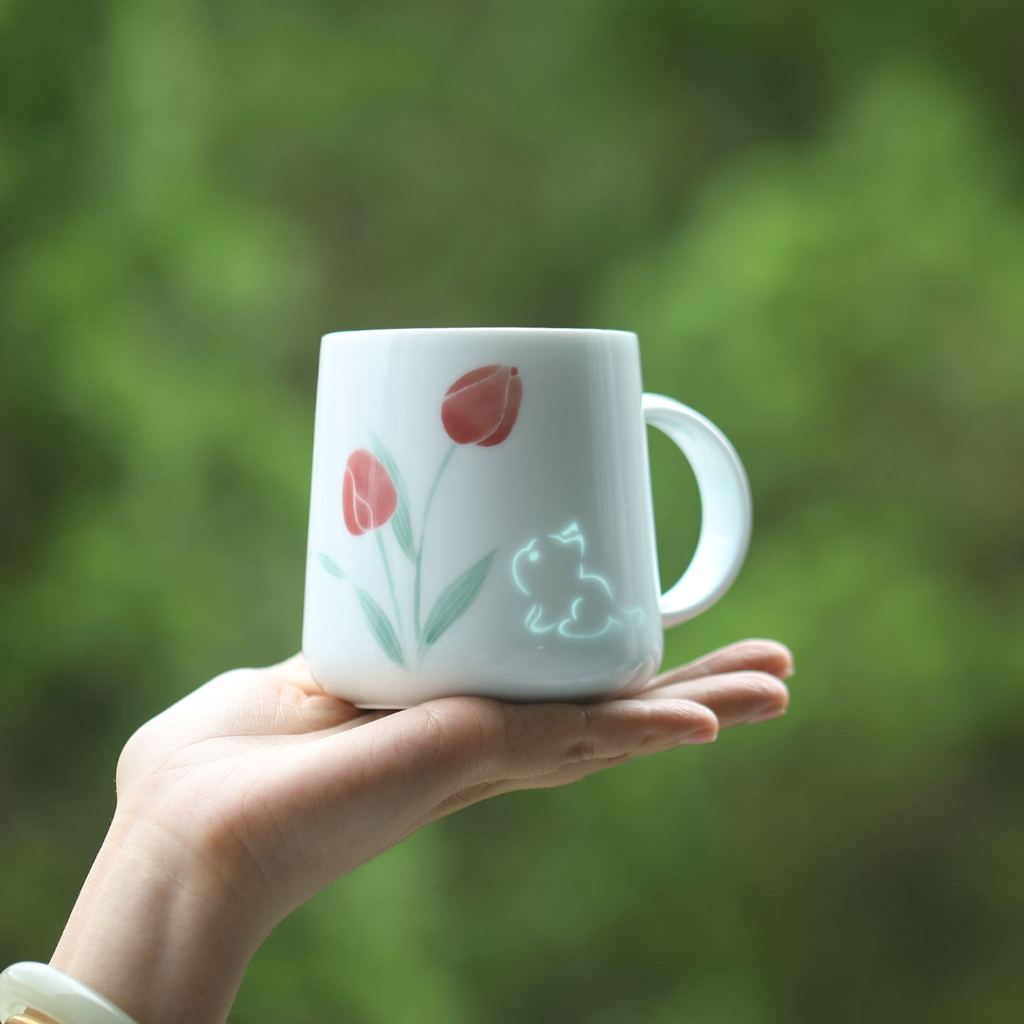 郁金香手绘釉下彩陶瓷杯子景德镇玲珑瓷高颜值可爱水杯咖啡杯女生