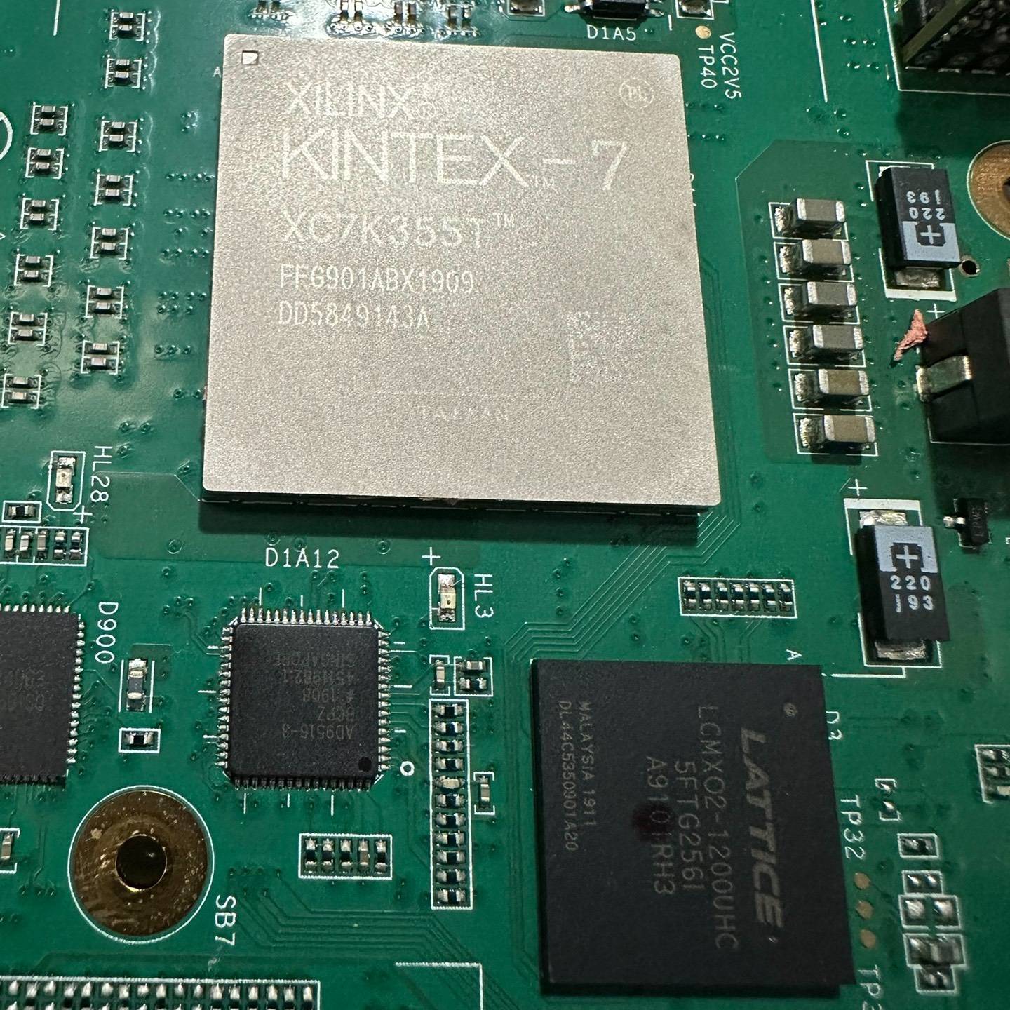 FS5B 通讯板。KINTEX-7   XC7K355T F议价 维修！！！