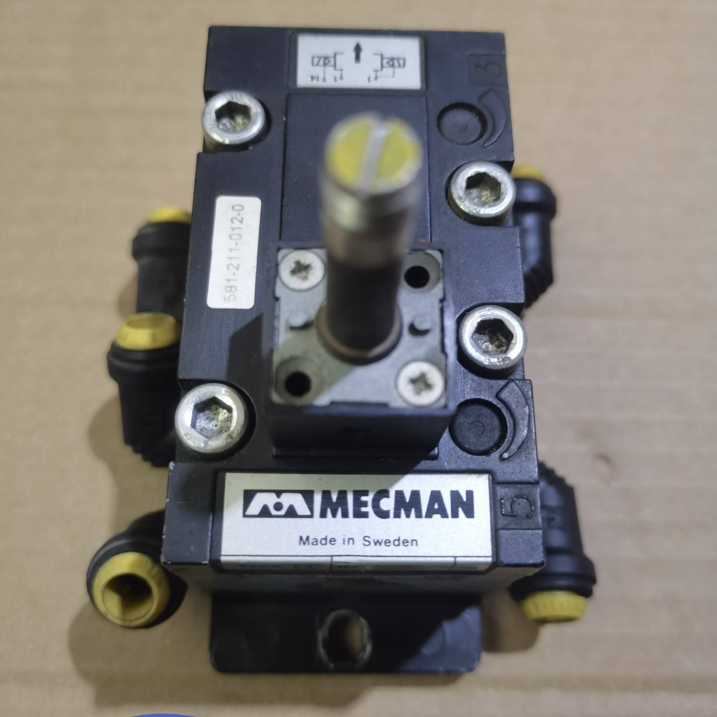 力士乐电磁阀MECMAN 581-211-012-0议价 维修！！！