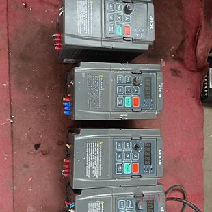 伟创AC60E-S2-R75G，0.75kw,220v,议价 维修！！！