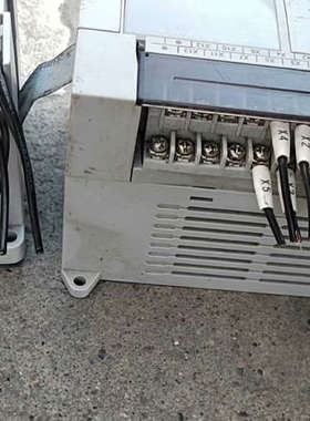 维控PLC  LX3v-1212MT-A，议价也可维修