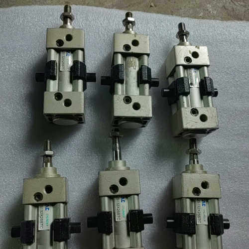 亚德客标准气缸JS132X25STC推杆气缸，东西如图所示，议价也可维