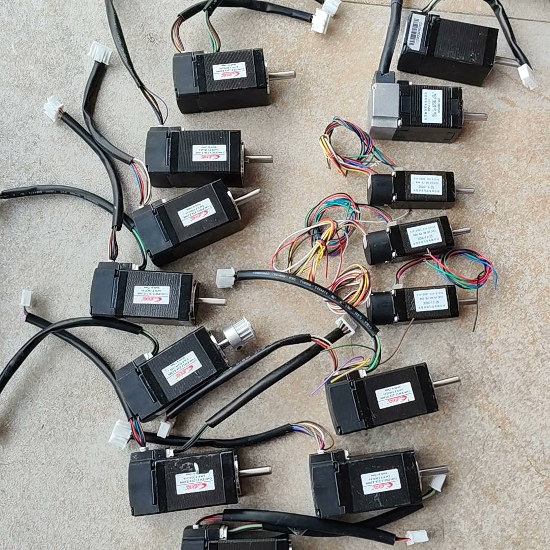 步进马达STP-20D3 EW11-210-E1000议价 维修！！！
