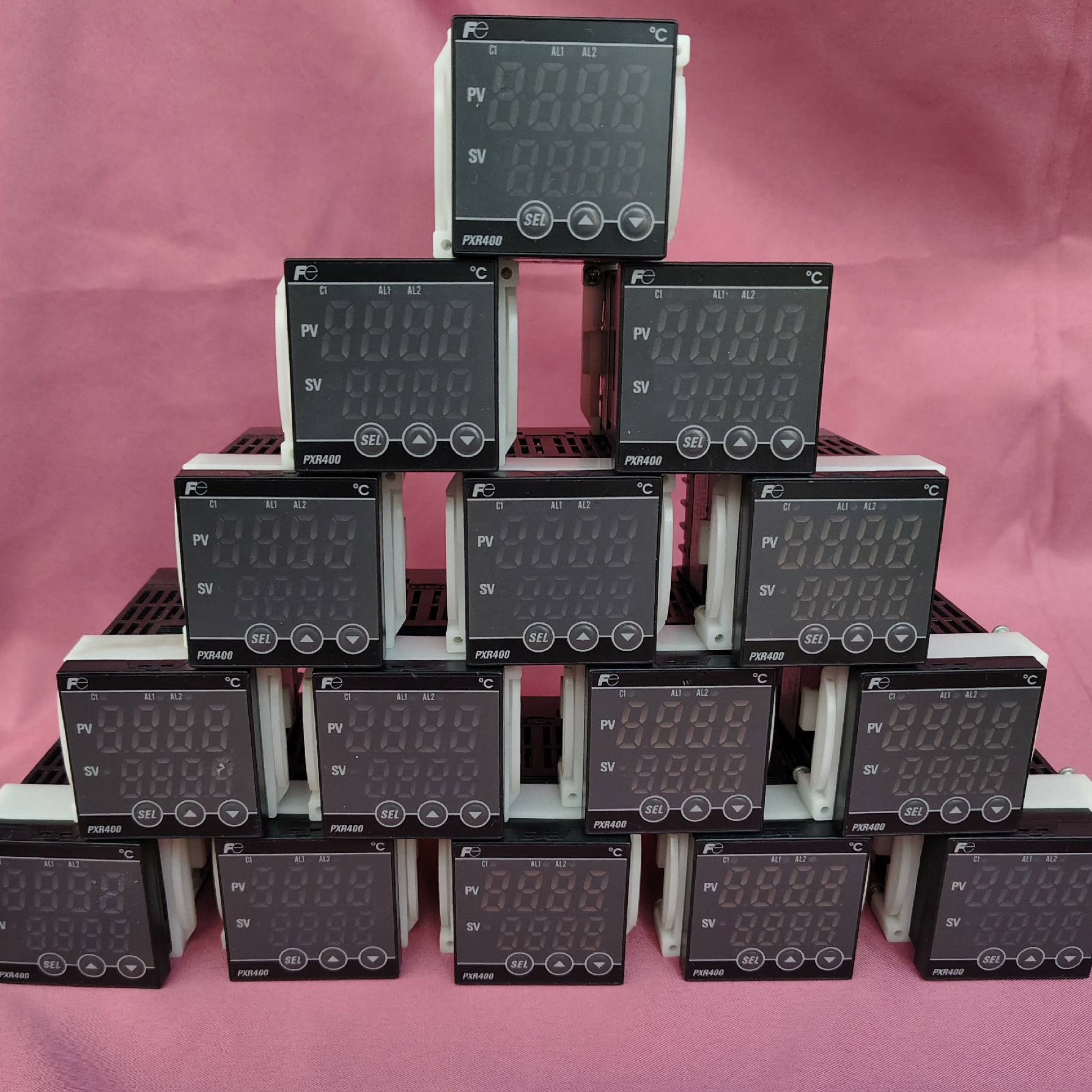 富士温控器 PXR4TCY1-FW0C5-C。实议价 维修！！！