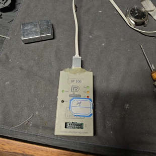 DediProg SF100烧录器，功能完好，带USB接口和议价也可维修
