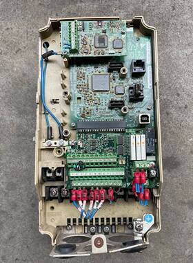 安川电梯变频器，CIMR-LB4A0018F议价 维修！！！