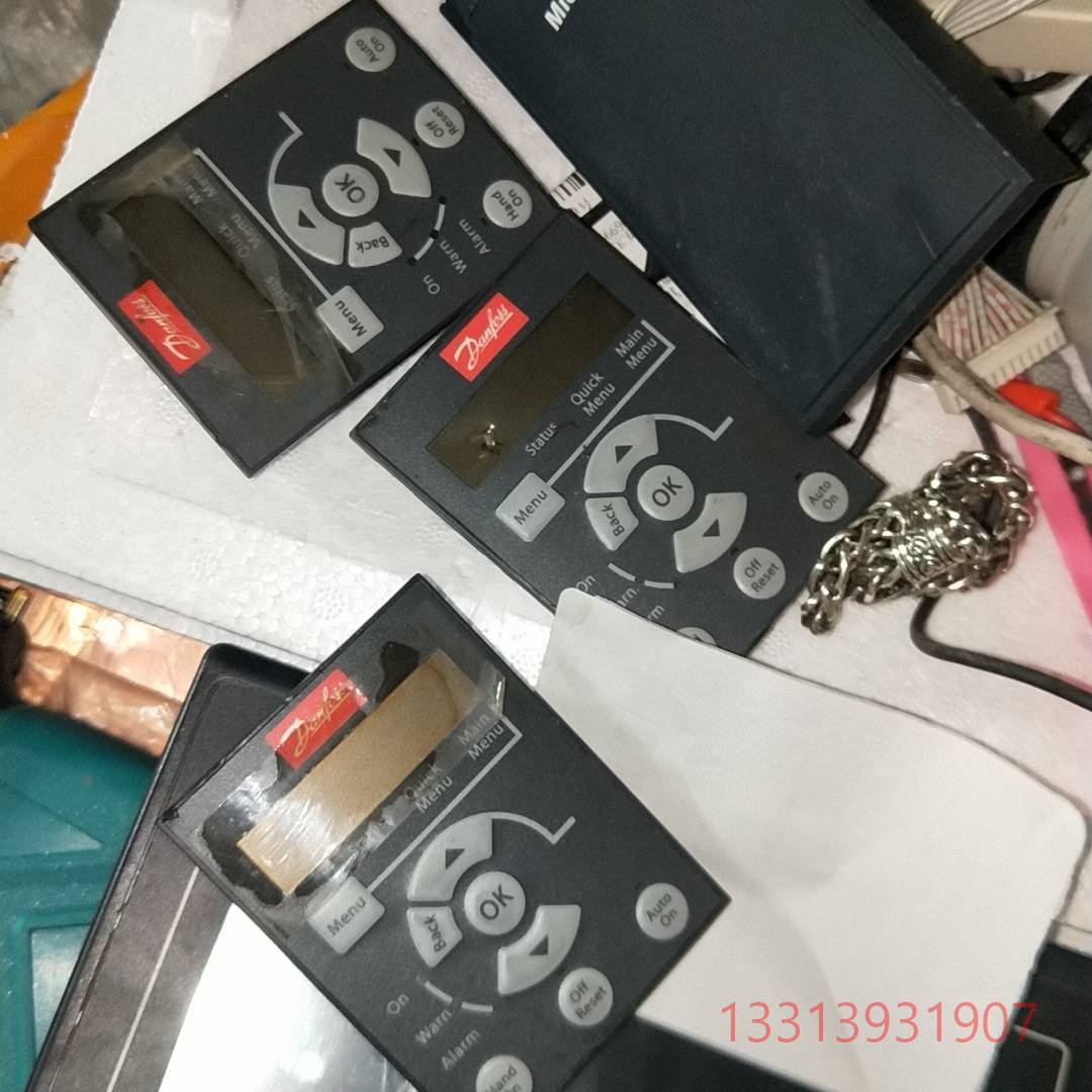 丹佛斯5.5kw变频器ec-051p5k5t4议价 可维修！！！