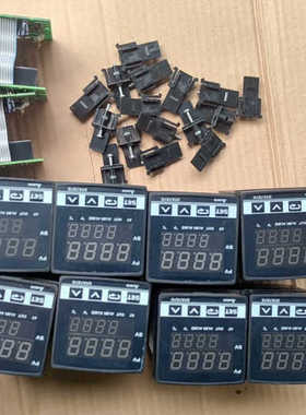 台达温控器DTA7272R1,成色漂亮卡口配齐，议价也可维修