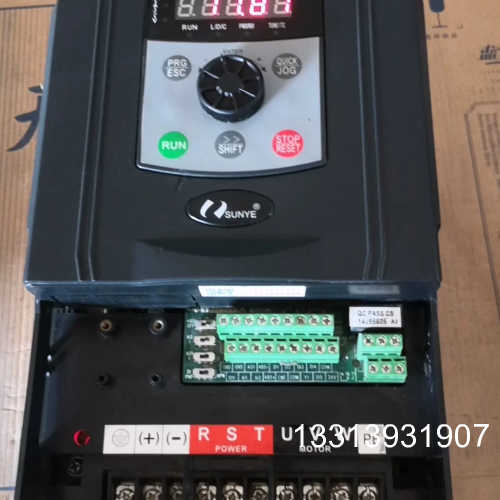 日业变频器CM530-A4T7R5GB/9R0PB议价也可维修