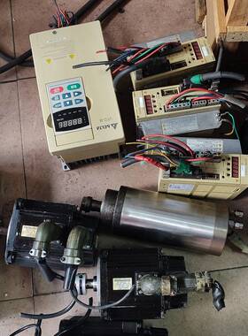 SGDM-10ADA二系1kw伺服驱动器议价 维修！！！