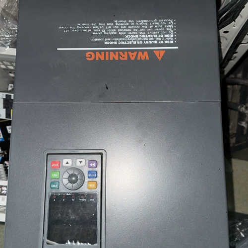 变频器37kW—45KWP，型号—YX3000-4T0370议价也可维修