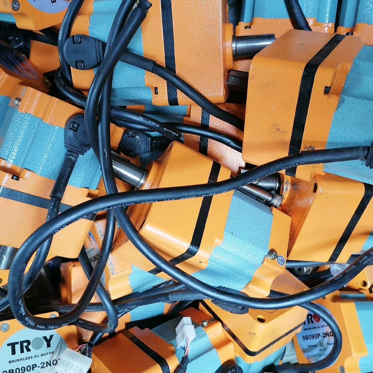 台湾泰映TROY 9B090P-2NQ3电机议价 维修！！！