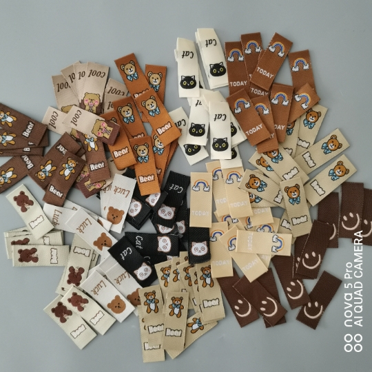 娃衣对折衣服商标织唛布标标签