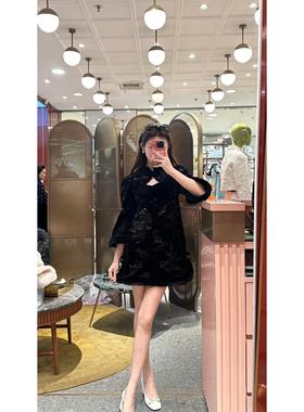 拉拉家冬季新中式廓形亭台楼阁刺绣丝绒a字连衣裙GZJ68101