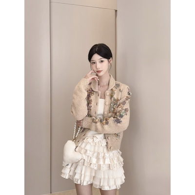 拉拉家2025冬季新款复古老钱风娃娃领提花针织开衫上衣GPH68271