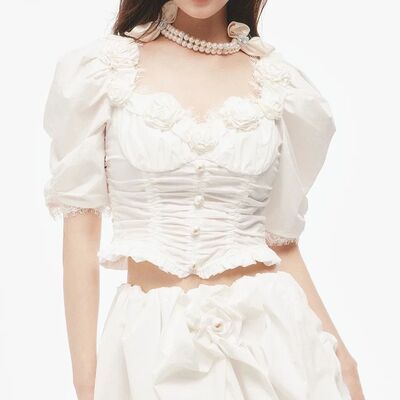 夏季时尚宫廷风花朵装饰钉珠白色短袖衬衫上衣GFC2503035